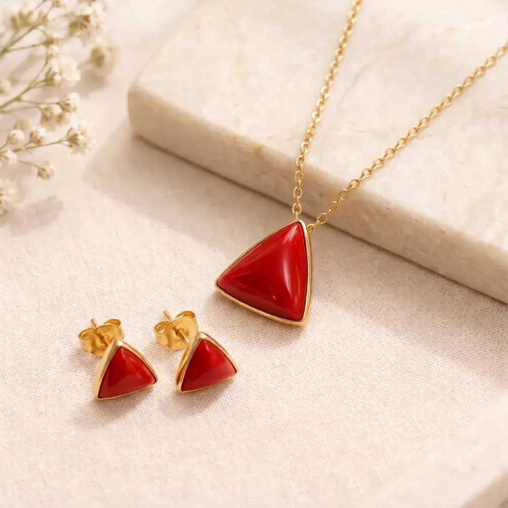 Red Triangle Gemstone – Polished Astrological Energy Stone Set
