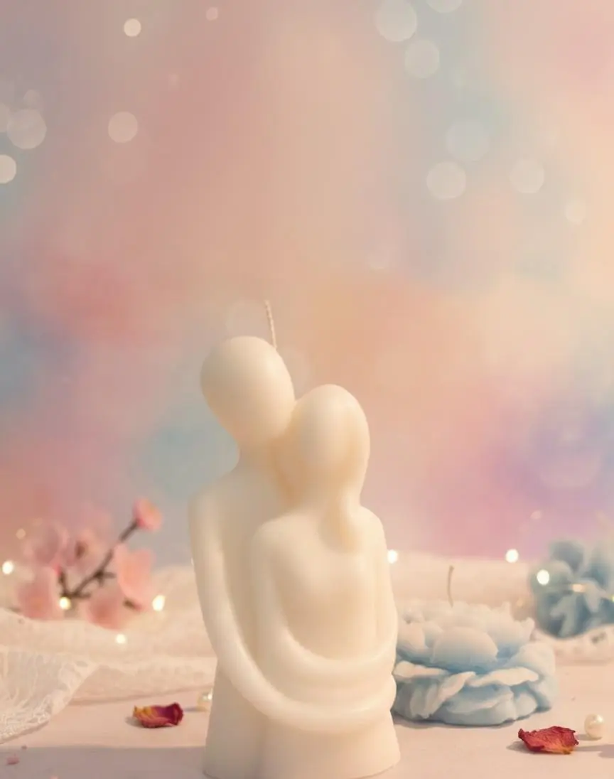 Eternal Embrace Couple Candle